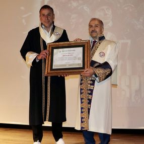 Abdullah Avcı’ya fahri doktora verildi