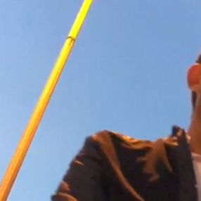 Tuzla'da polisten para isteyen değnekçi yakalandı