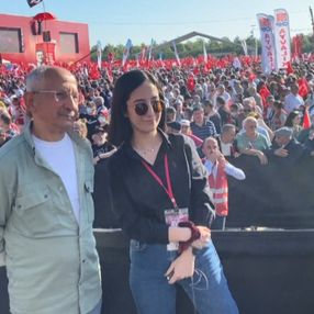CHP'liler Kılıçdaroğlu benzeri ile fotoğraf çektirmek için yarıştı