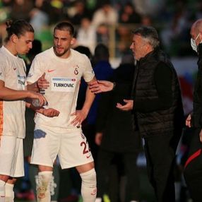 Galatasaray'da Berkan ve Taylan ayrılabilir