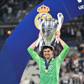Muhammed Salah final maçında Courtois'ı geçemedi