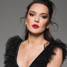 Demet Akalın: Çok kortizon kullandım, kilo yaptı