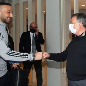 Beşiktaş'ın Cenk Tosun'la sözleşme pazarlığı