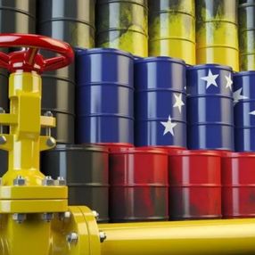 ABD'den petrol şirketlerine Venezuela için lisans kararı