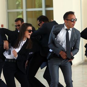 Koruma Eğitim Akademisi'nde zorlu VIP eğitimi