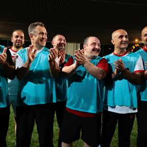 Bakanlar ve AK Parti milletvekilleri halı saha maçı yaptı