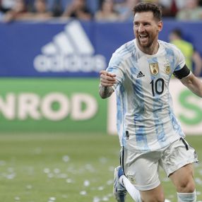 Arjantin - Estonya maçında Messi'den 5 gol