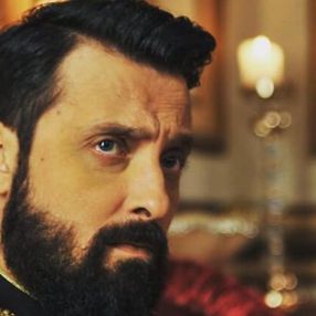Oyuncu Hakan Yufkacıgil, taksiciden dayak yedi