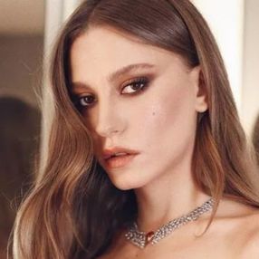 Serenay Sarıkaya'dan yeni kareler