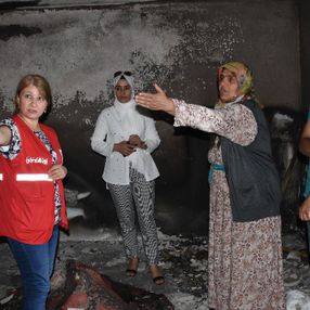 Şanlıurfa'da evde çıkan yangın, tüm çeyizi küle çevirdi