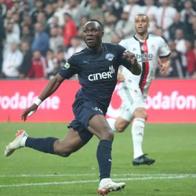 Beşiktaş, Muleka'ya resmi teklif yaptı