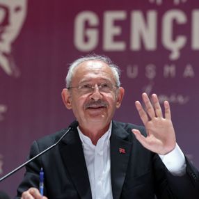 CHP, 'sosyal medya yasası'nı AYM'ye götürecek