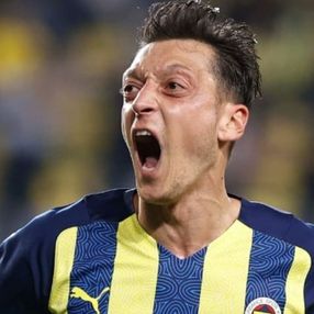 Mesut Özil, Werder Bremen'le temasta