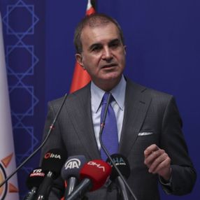 Ömer Çelik'ten Pınar Gültekin davasına ilişkin açıklama