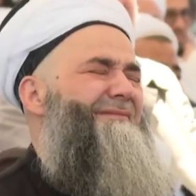 Cübbeli Ahmet, Mahmut Ustaosmanoğlu'nun cenaze töreninde gözyaşlarını tutamadı