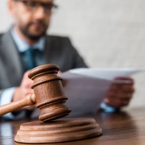 Yargıtay: Amir, işçiye küçültücü ifadeler kullanamaz