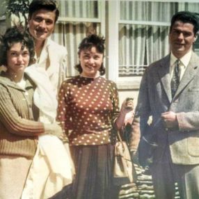 Cüneyt Arkın'ın tıp öğrencisi olduğu dönemden fotoğrafı