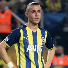 Fenerbahçe'de 3 oyuncuya teklif geldi