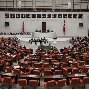 3600 ek gösterge ve öğrenci affı yasa teklifi TBMM'den geçti
