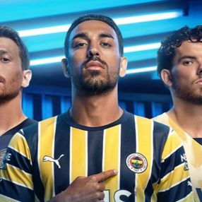 Fenerbahçe'nin yeni sezon formaları tanıtıldı
