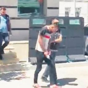 Uyuşturucu çetesinin kuryeliğini yapan polis, başındaki isim de savcı çıktı