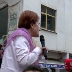 Meral Akşener konuşmasına itiraz eden vatandaşla dalga geçti