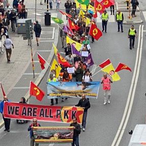 İsveç'te terör örgütü sempatizanları protesto düzenledi