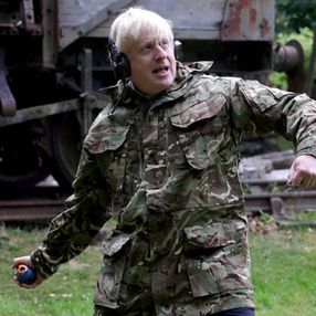 Boris Johnson el bombası attı