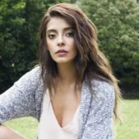 A�ka k�sen Selin �ekerci yeni sevgilisiyle g�r�nt�lendi