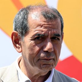 Dursun Özbek'ten taraftarlara transfer sözü