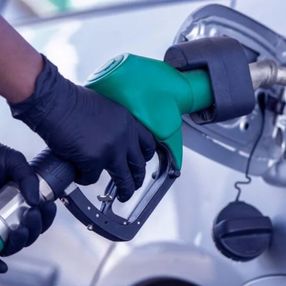 Motorinin ardından benzine de indirim yolda