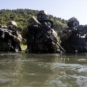 Mavi Vatan'ın korkusuz komandolarının eğitimi görüntülendi