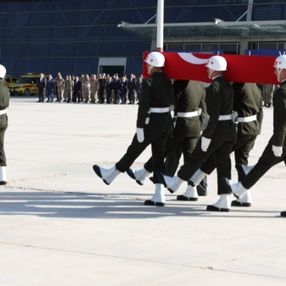 Şehit Remzi Nişan'ın naaşı memleketi Mersin'e uğurlandı
