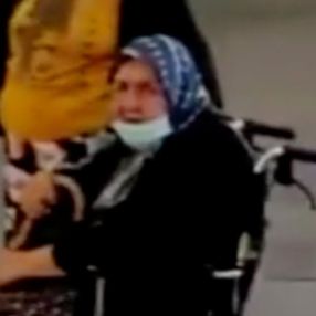 Eminönü'nde taksicilerin turist avı: Engelli kadını aracına almadı