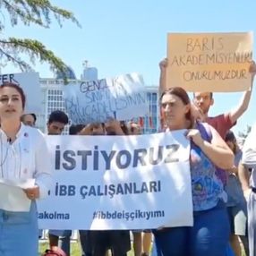 Hendekçi akademisyenler, İBB önünde eylemde