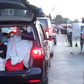 Dönüş yolundaki gurbetçiler: Halinize şükredin, Avrupa bildiğiniz gibi değil