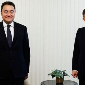 Babacan'dan Davutoğlu'na mesaj: Böyle olursa bu yol beraber yürünmez