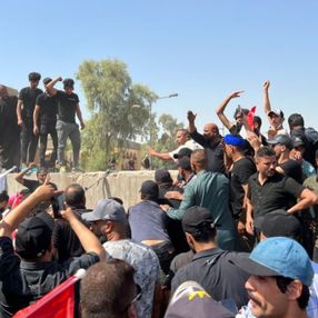Irak'ta Sadr destekçileri tekrar harekete geçti