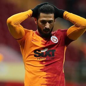 Emre Akbaba'dan yönetime mesaj