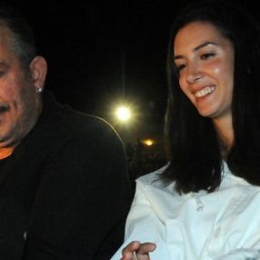 Eski eşi Ahu Yağtu, Cem Yılmaz'ı icraya verdi