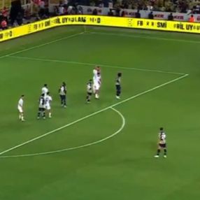 Lincoln Henrique'den enfes frikik golü