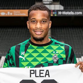 Plea, Borussia Mönchengladbach ile sözleşme uzattı