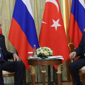 Vladimir Putin, uzun masasını bu sefer kurdurmadı