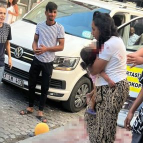 Çanakkale'de aracın altında kalan çocuk yaşamını yitirdi