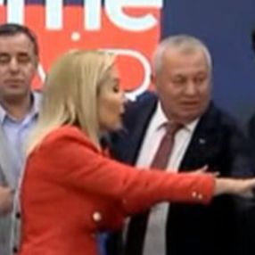 Cemal Enginyurt, basın camiasından özür diledi