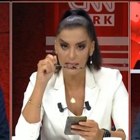 Hande Fırat'tan seyirciye tepki: Gelsene hadi bekliyorum