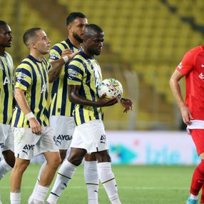 Fenerbahçe, Ümraniyespor'la berabere kaldı