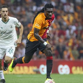 Galatasaray, Giresunspor'a tek golle mağlup oldu