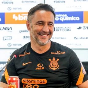 Vitor Pereira'dan muhabire olay yanıt