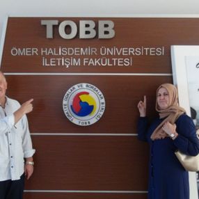 Niğde'de iki torun sahibi çift, aynı üniversitenin aynı bölümüne yerleşti